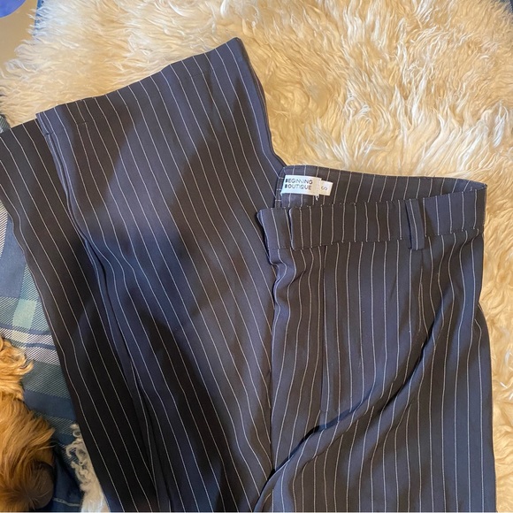 Beginning boutique pinstripe pants - Picture 3 of 3